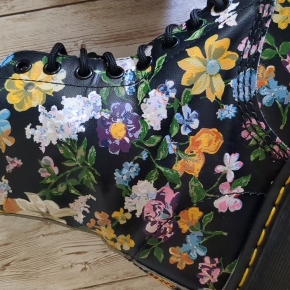 Dr. Martens 1460 Pascal 8 Eye Darcy Floral Leather High Top Boots 8 - Picture 5 of 17